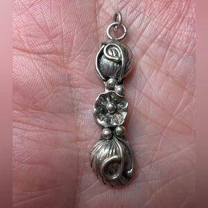 Long Flower & Leaf Sterling Silver 925 Necklace Pendant